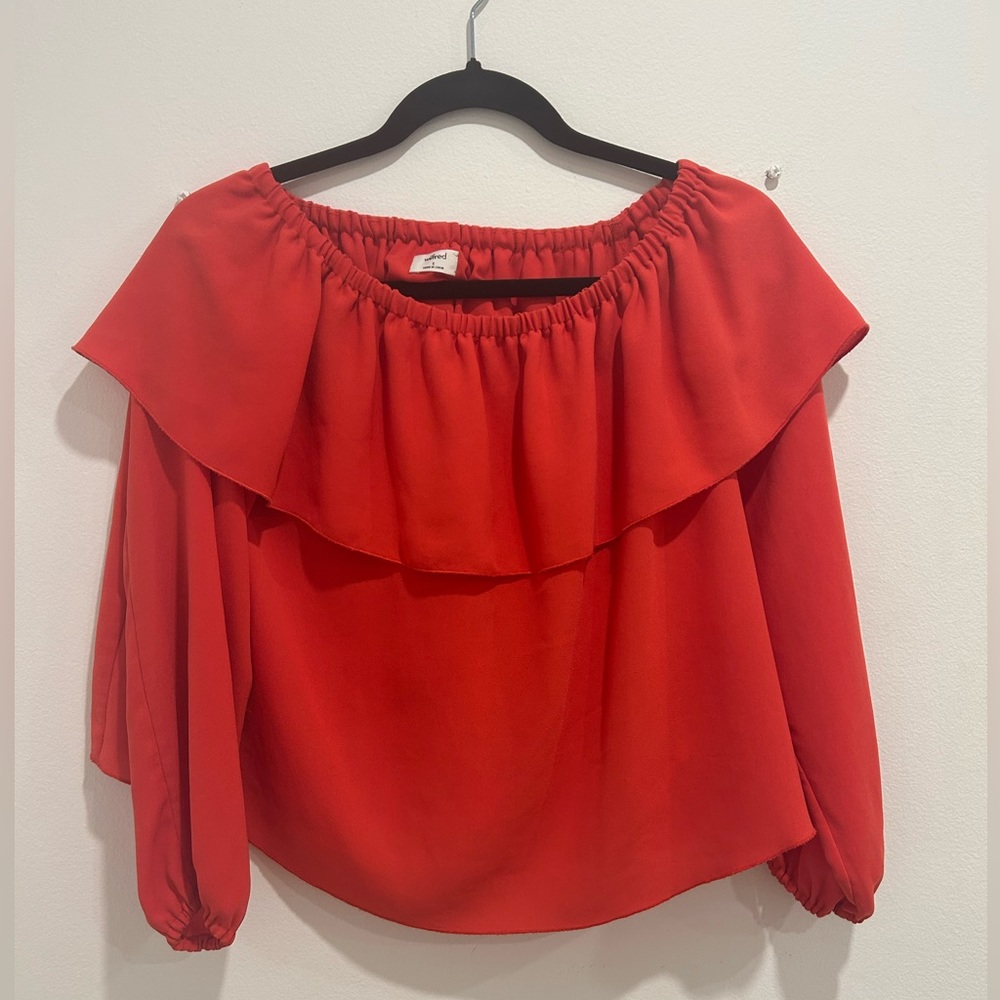 Aritzia off the shoulder top
